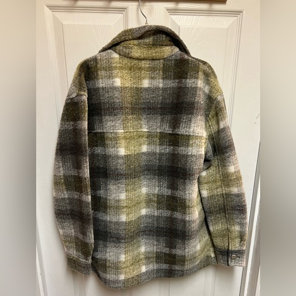 Joie plaid shacket size small - Picture 3 of 3